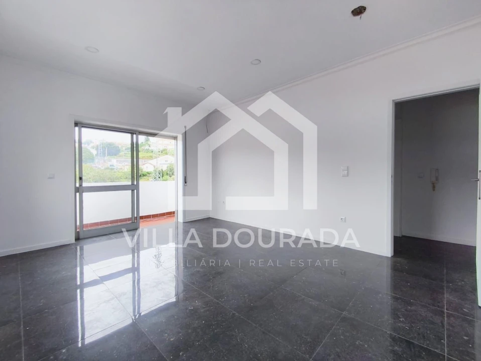 Apartamento T3 para Venda em Fânzeres e São Pedro da Cova Foto 6