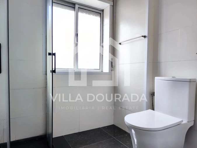 Apartamento T3 para Venda em Fânzeres e São Pedro da Cova Foto 18