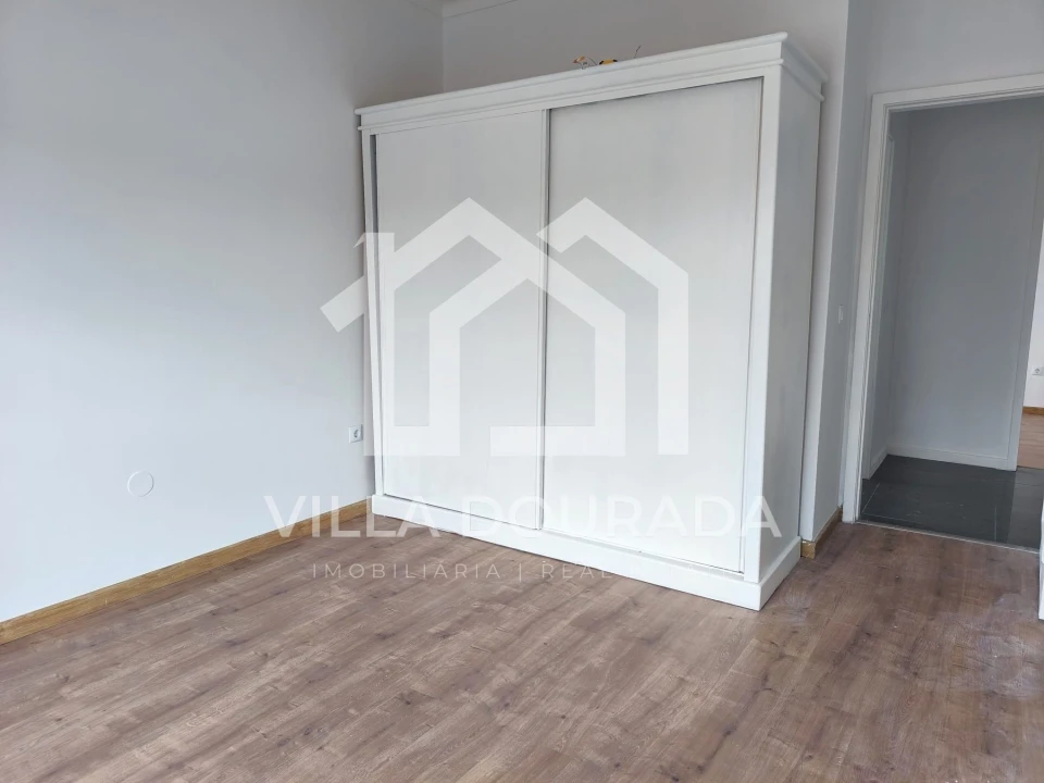 Apartamento T3 para Venda em Fânzeres e São Pedro da Cova Foto 13
