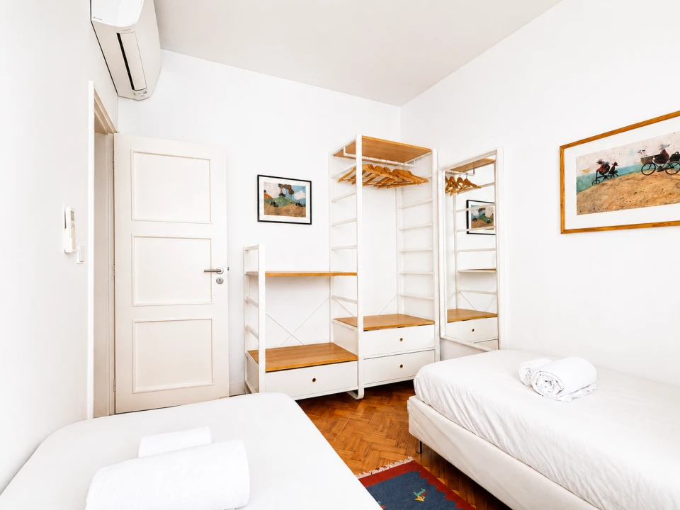 Apartamento T2 para Venda em Misericórdia Foto 11