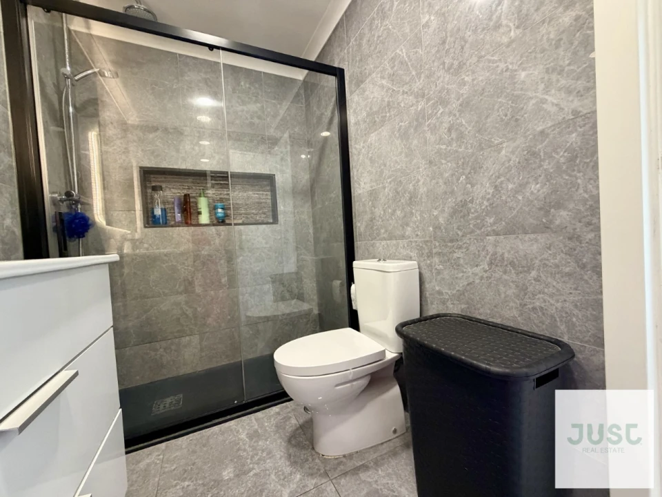 Apartamento T3 para Venda em Seixal, Arrentela e Aldeia de Paio Pires Foto 14