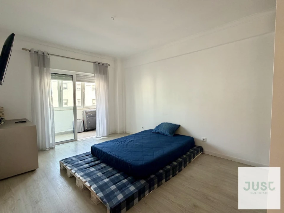 Apartamento T3 para Venda em Seixal, Arrentela e Aldeia de Paio Pires Foto 20