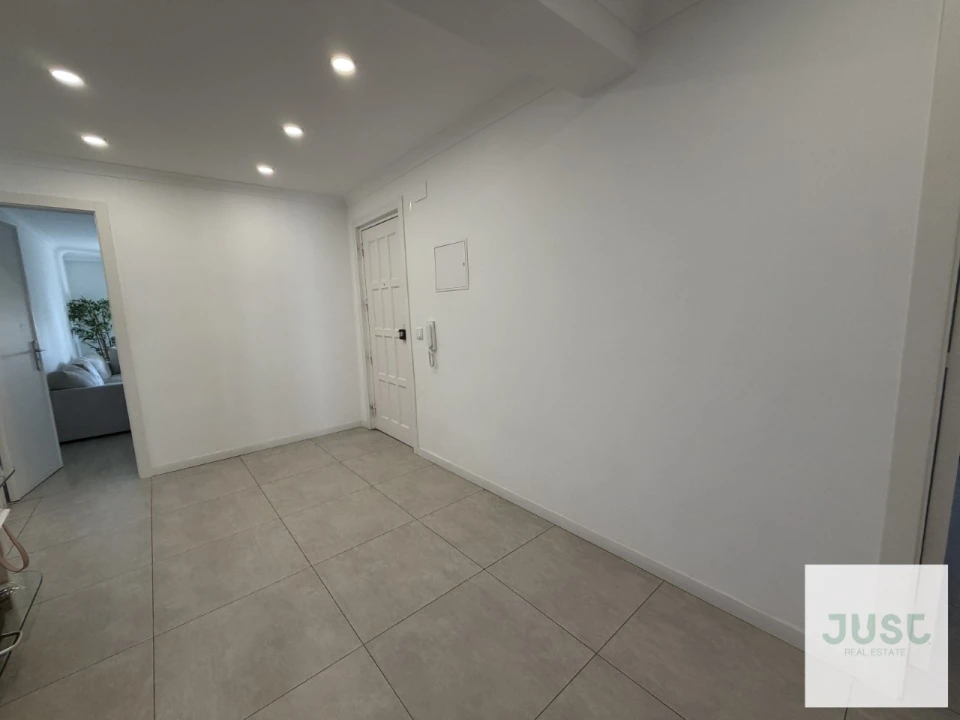 Apartamento T3 para Venda em Seixal, Arrentela e Aldeia de Paio Pires Foto 28