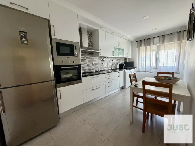 Apartamento T3 para Venda em Seixal, Arrentela e Aldeia de Paio Pires Foto 6