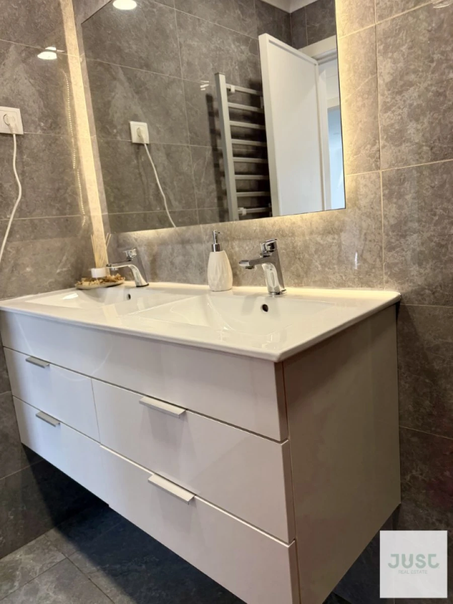 Apartamento T3 para Venda em Seixal, Arrentela e Aldeia de Paio Pires Foto 16