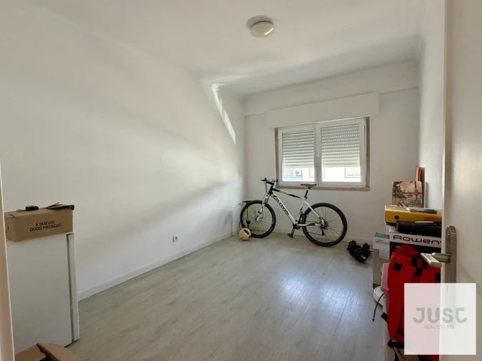 Apartamento T3 para Venda em Seixal, Arrentela e Aldeia de Paio Pires Foto 25