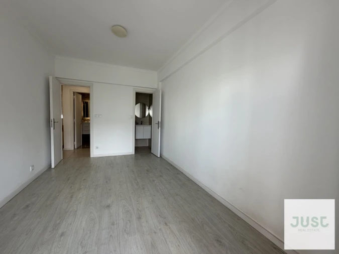 Apartamento T3 para Venda em Seixal, Arrentela e Aldeia de Paio Pires Foto 26