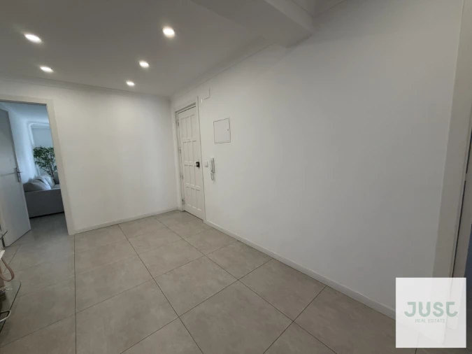 Apartamento T3 para Venda em Seixal, Arrentela e Aldeia de Paio Pires Foto 28