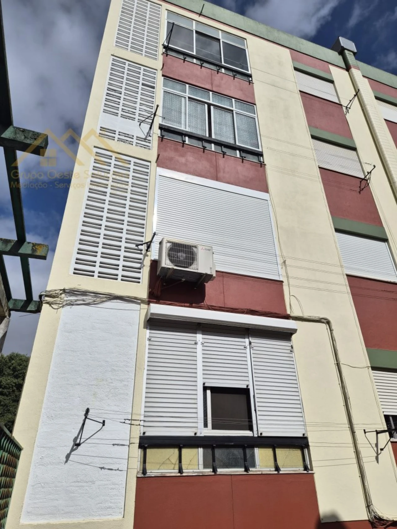 Apartamento T1 para Venda em Águas Livres Foto 1