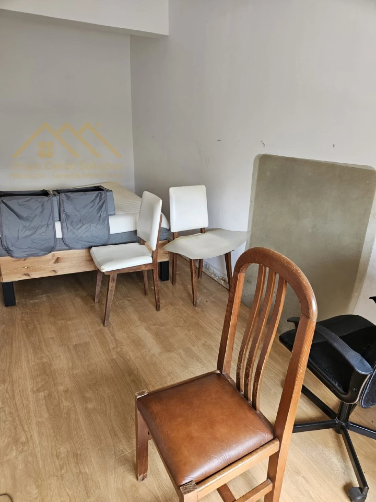 Apartamento T1 para Venda em Águas Livres Foto 16
