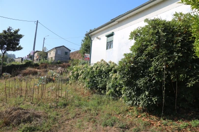 Moradia T3 para Venda em Lustosa e Barrosas (Santo Estêvão)