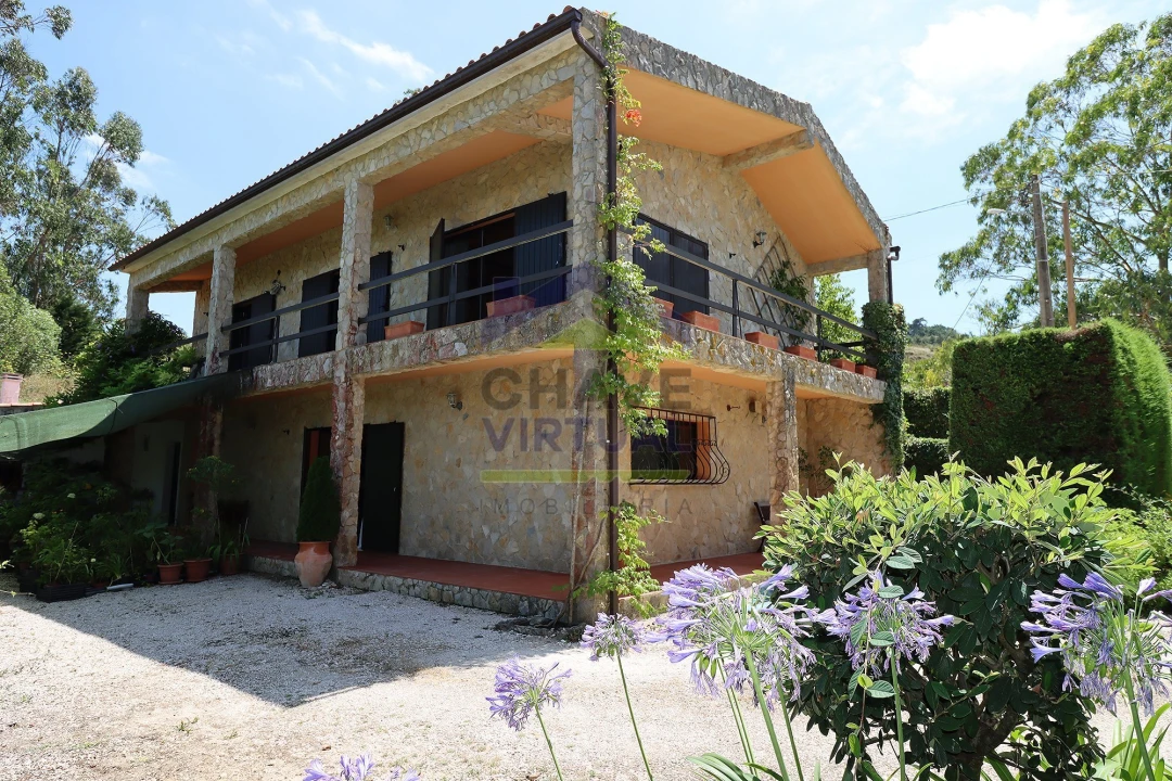 Moradia T3 para Venda em Vila Verde dos Francos Foto 4