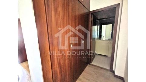 Apartamento T1 para Arrendamento em Mafamude e Vilar do Paraíso