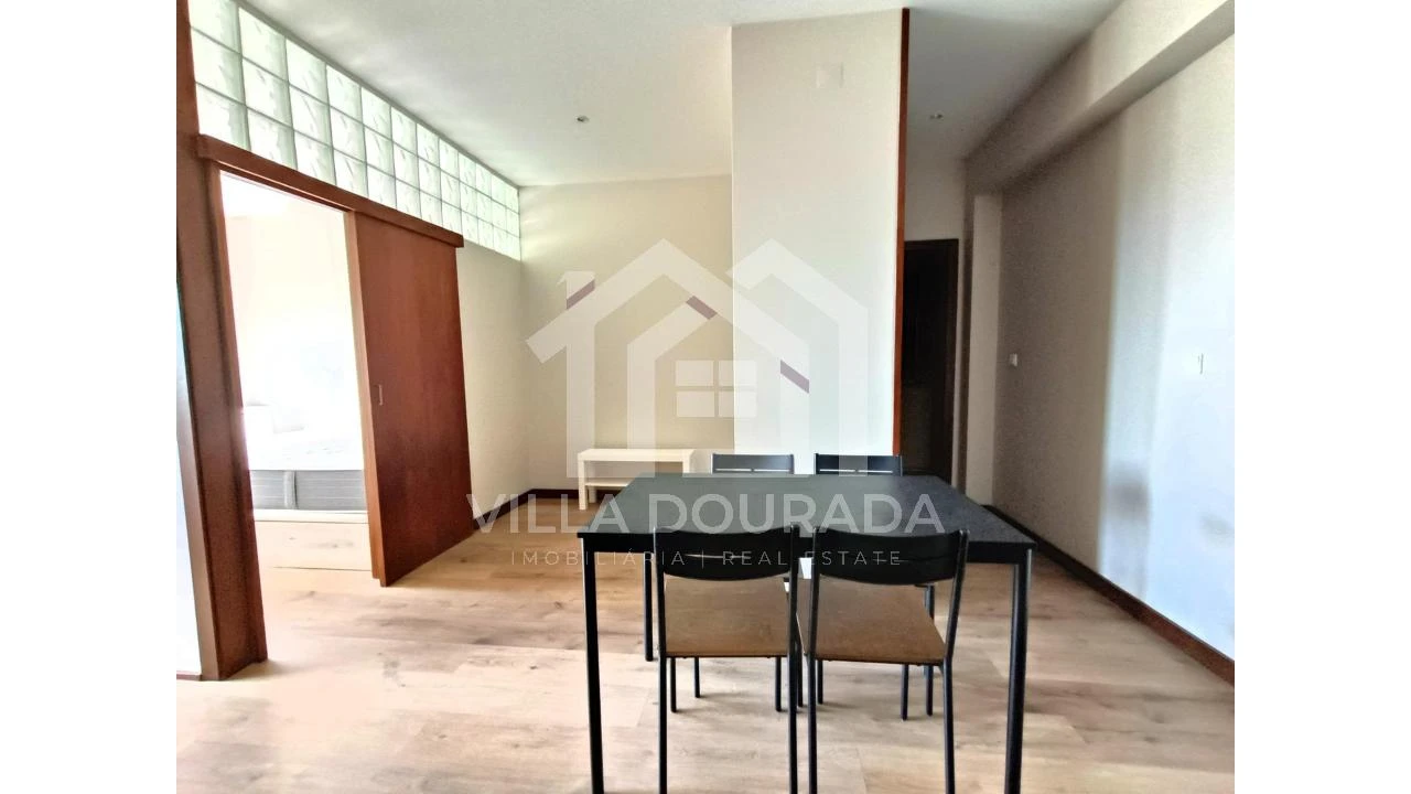 Apartamento T1 para Arrendamento em Mafamude e Vilar do Paraíso Foto 3