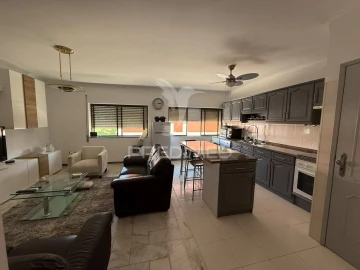 Apartamento T3 para Venda em Gaio-Rosário e Sarilhos Pequenos