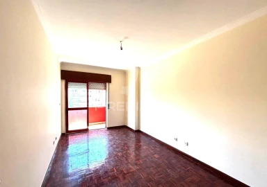 Apartamento T2 para Venda em Algueirão-Mem Martins
