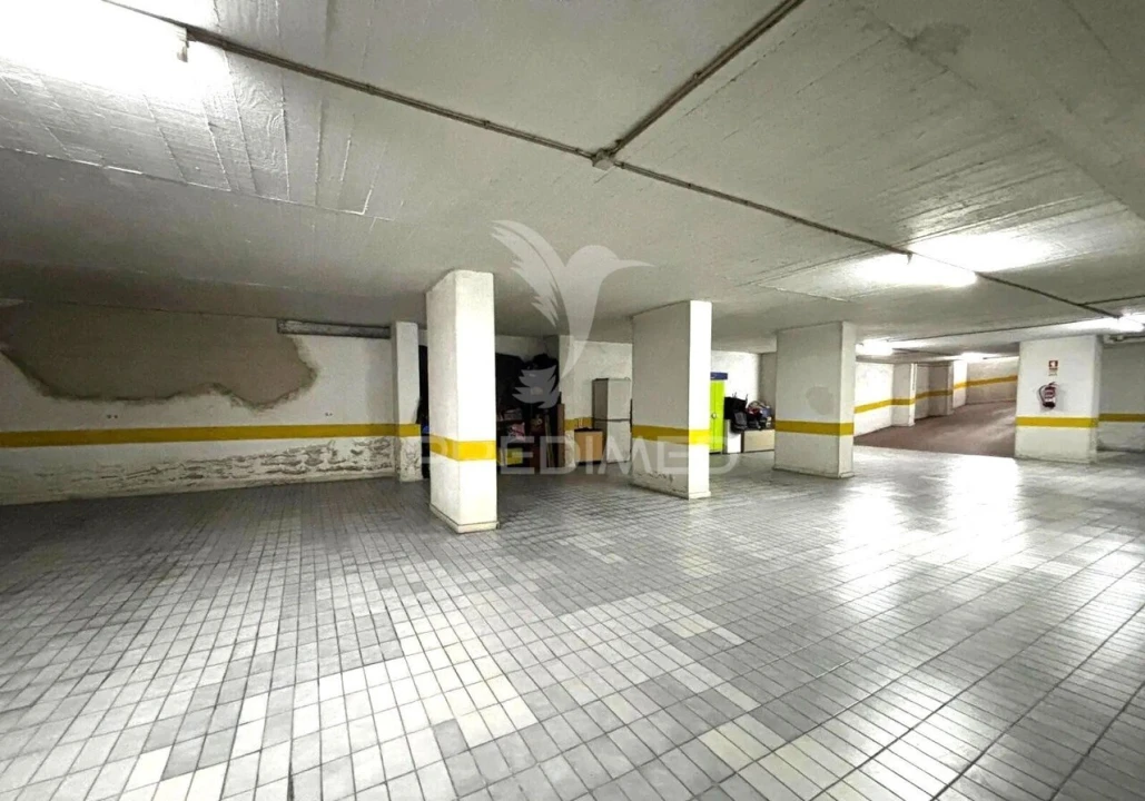 Apartamento T2 para Venda em Algueirão-Mem Martins Foto 23