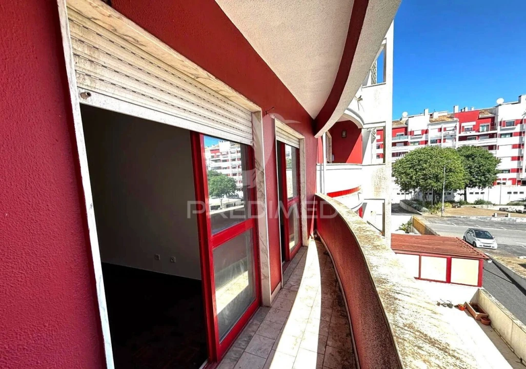 Apartamento T2 para Venda em Algueirão-Mem Martins Foto 20