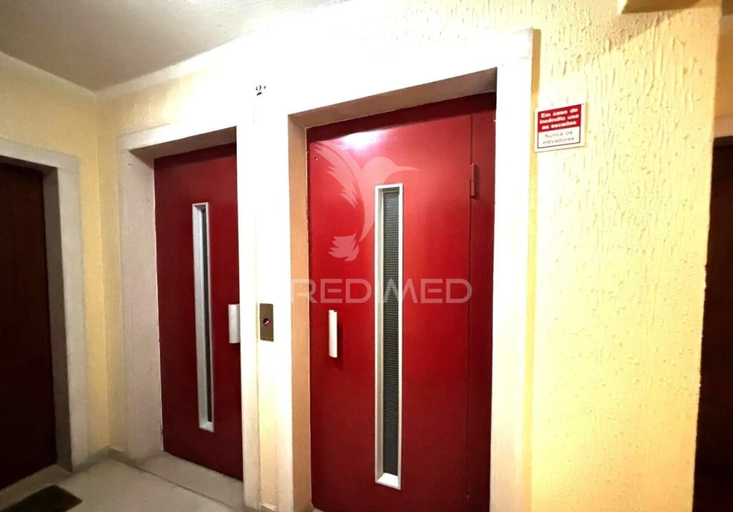 Apartamento T2 para Venda em Algueirão-Mem Martins Foto 21