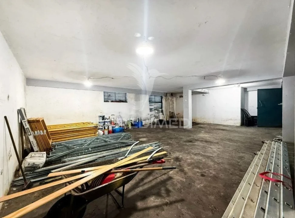 Garagem para Venda em Ermesinde Foto 7