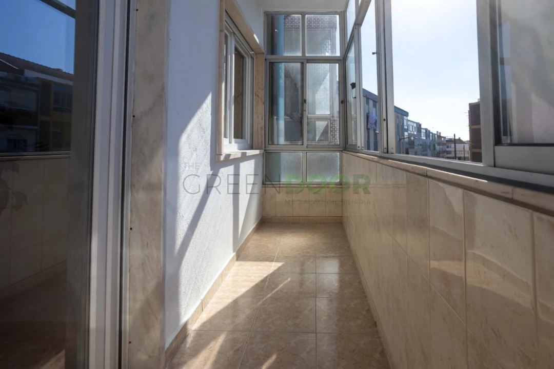 Apartamento T3 para Venda em Seixal, Arrentela e Aldeia de Paio Pires Foto 11