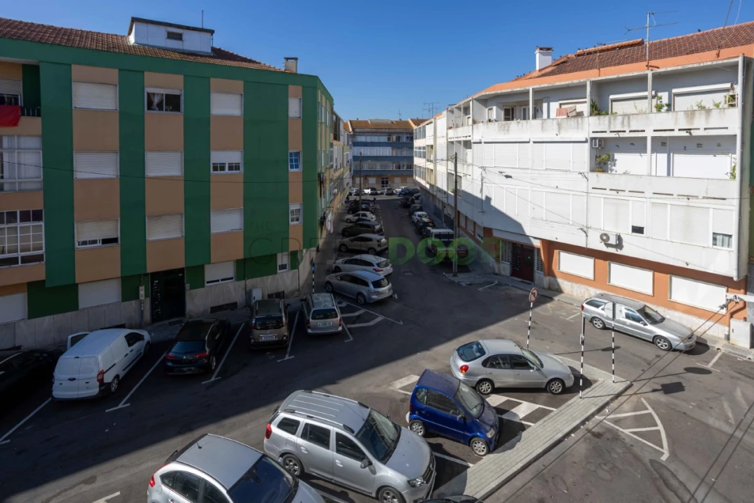 Apartamento T3 para Venda em Seixal, Arrentela e Aldeia de Paio Pires Foto 34