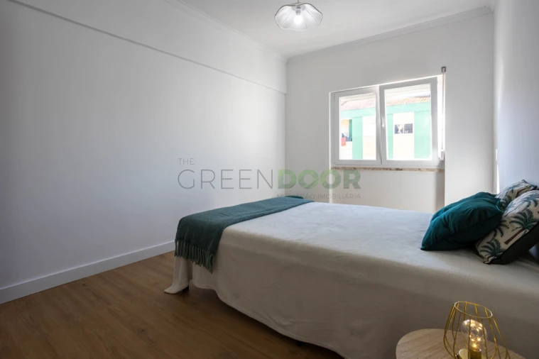 Apartamento T3 para Venda em Seixal, Arrentela e Aldeia de Paio Pires Foto 6