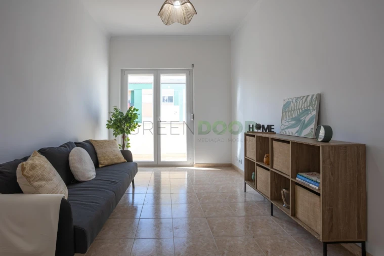 Apartamento T3 para Venda em Seixal, Arrentela e Aldeia de Paio Pires Foto 8