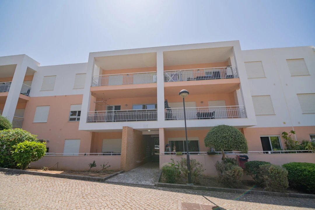 Apartamento T1 para Venda em Portimão Foto 2