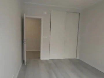 Apartamento T2 para Venda em Oeiras e São Julião da Barra, Paço de Arcos e Caxias