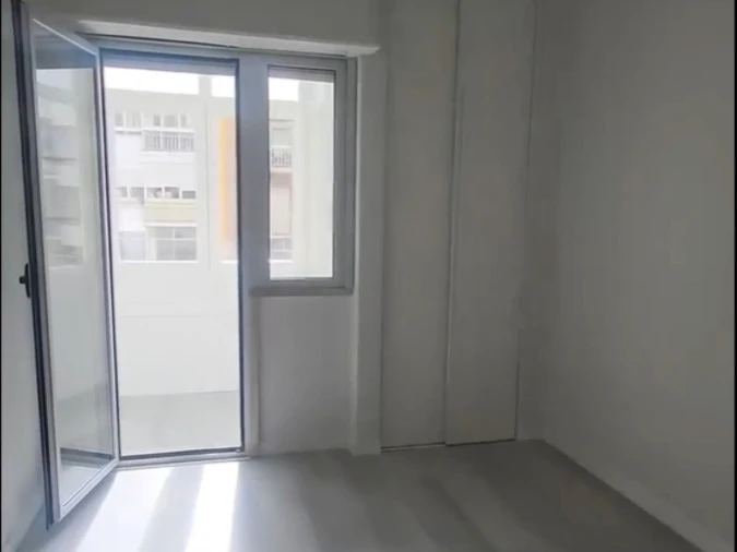 Apartamento T2 para Venda em Oeiras e São Julião da Barra, Paço de Arcos e Caxias Foto 5