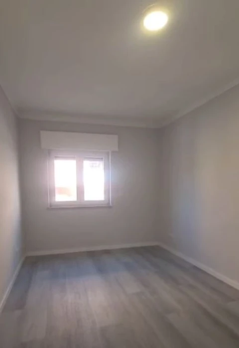 Apartamento T2 para Venda em Corroios