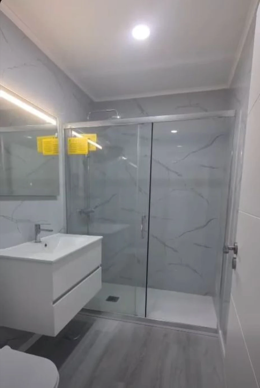 Apartamento T2 para Venda em Corroios Foto 7