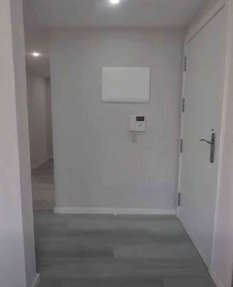 Apartamento T2 para Venda em Corroios Foto 8