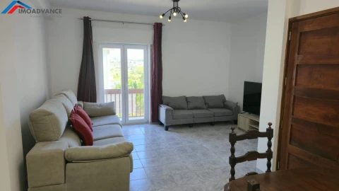 Apartamento T3 para Arrendamento em Tavarede