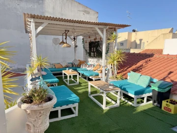 Loja para Venda em Albufeira e Olhos de Água