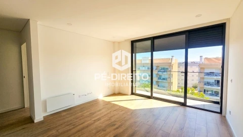 Apartamento T2 para Venda em Pedrouços