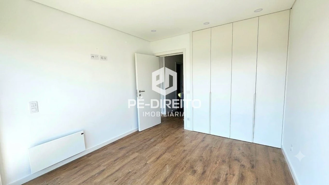 Apartamento T1 para Venda em Aguas Santas Foto 3