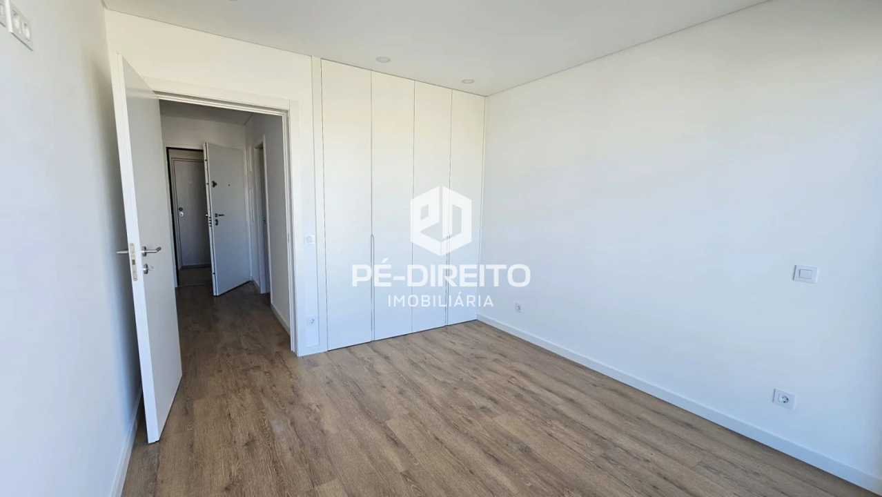 Apartamento T2 para Venda em Aguas Santas Foto 4