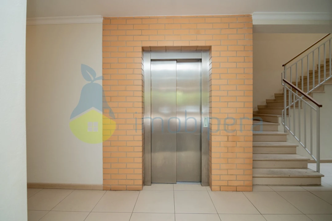 Apartamento T1 para Venda em Portimão Foto 5