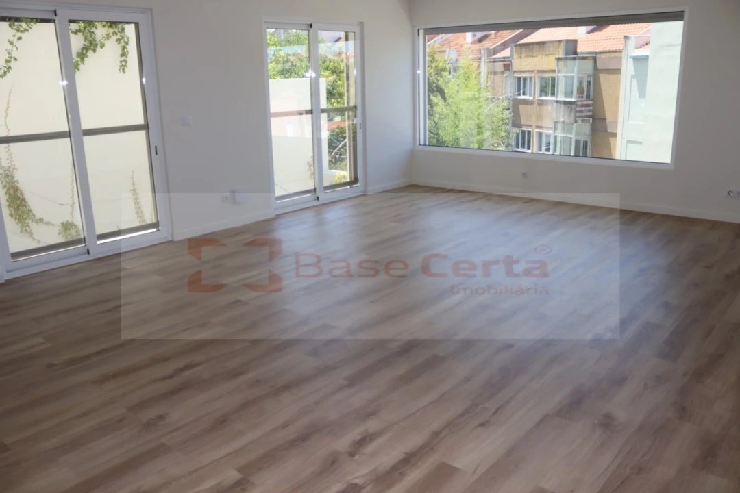 Apartamento T3 para Venda em Santa Clara Foto 12