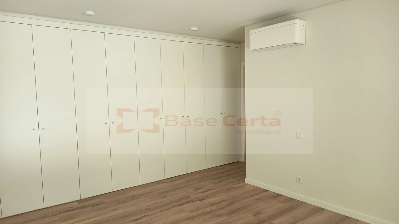 Apartamento T3 para Venda em Santa Clara Foto 13