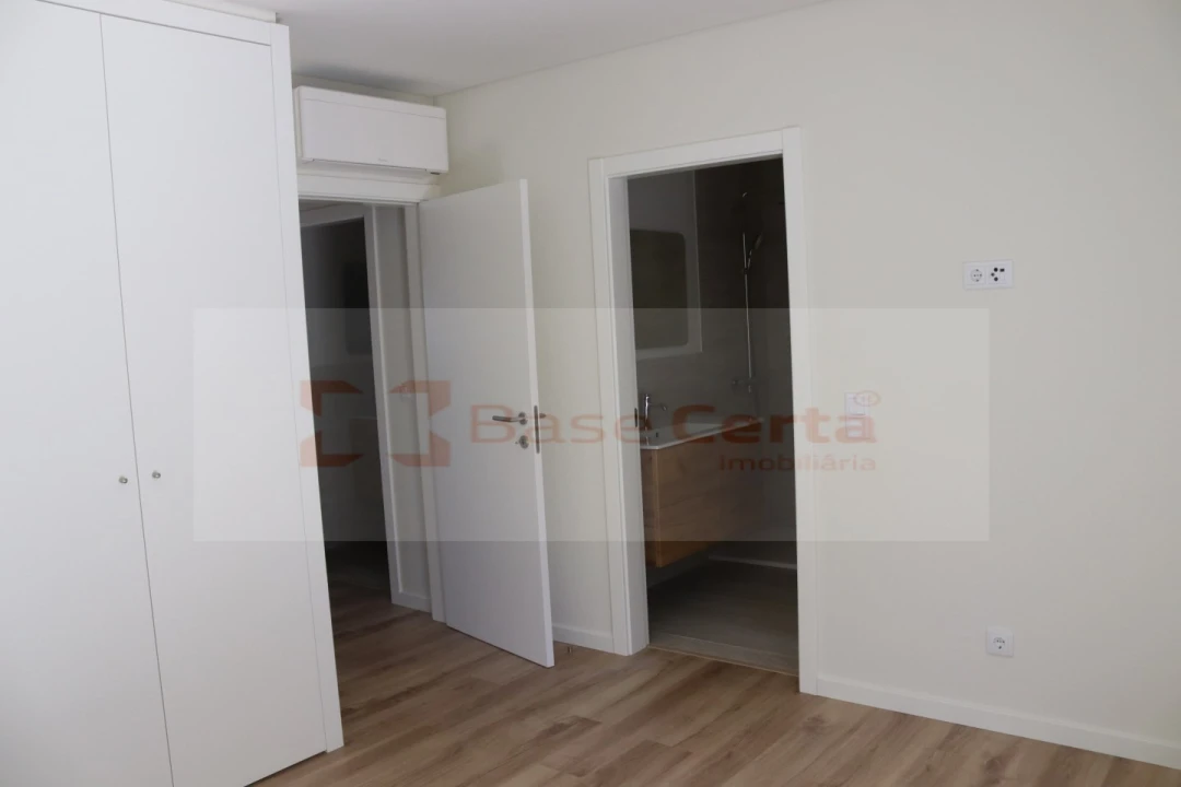 Apartamento T3 para Venda em Santa Clara Foto 14