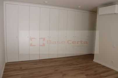 Apartamento T3 para Venda em Santa Clara