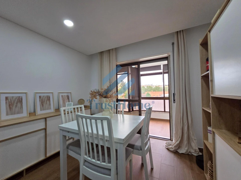 Apartamento T2 para Venda em Cacém e São Marcos Foto 22