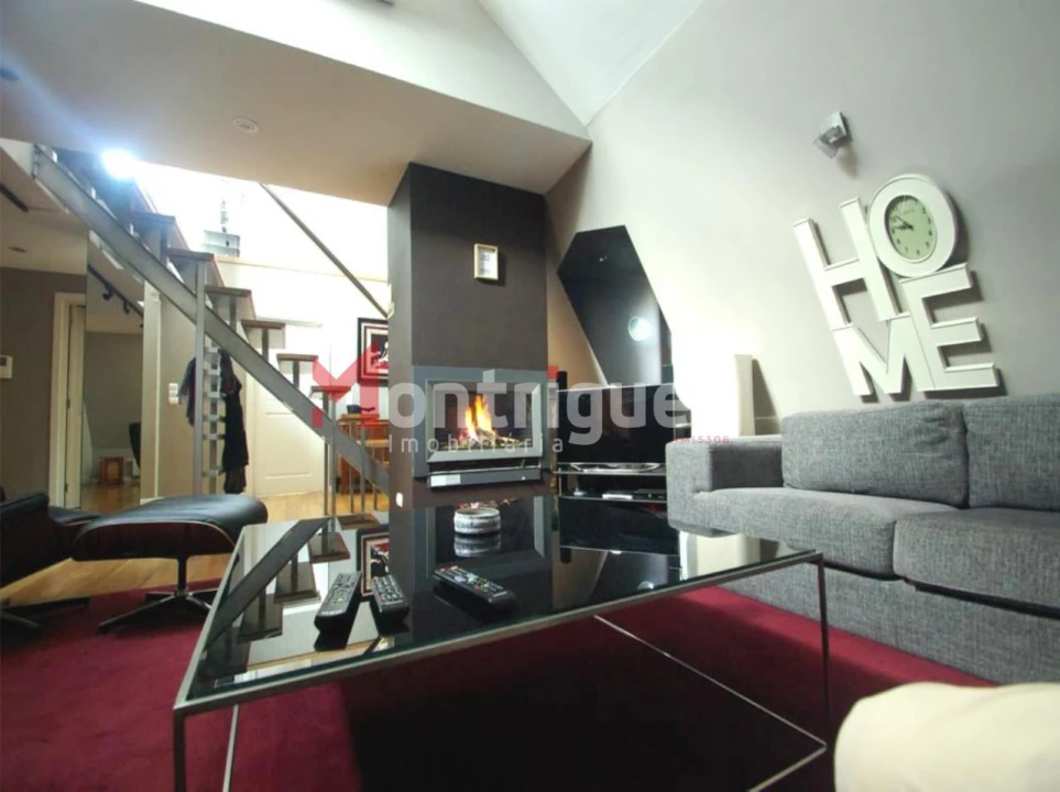 Apartamento T2 para Venda em Santa Maria Maior Foto 3