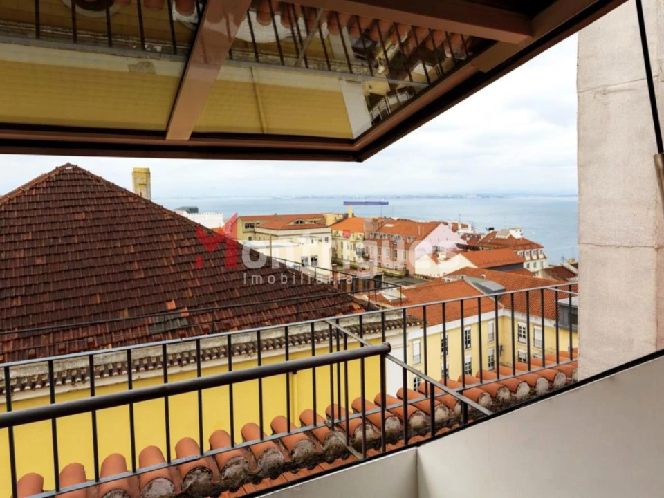 Apartamento T2 para Venda em Santa Maria Maior Foto 14
