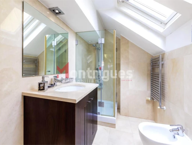 Apartamento T2 para Venda em Santa Maria Maior Foto 12
