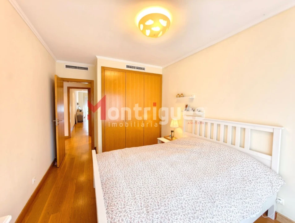 Apartamento T3 para Venda em Parque das Nações Foto 23