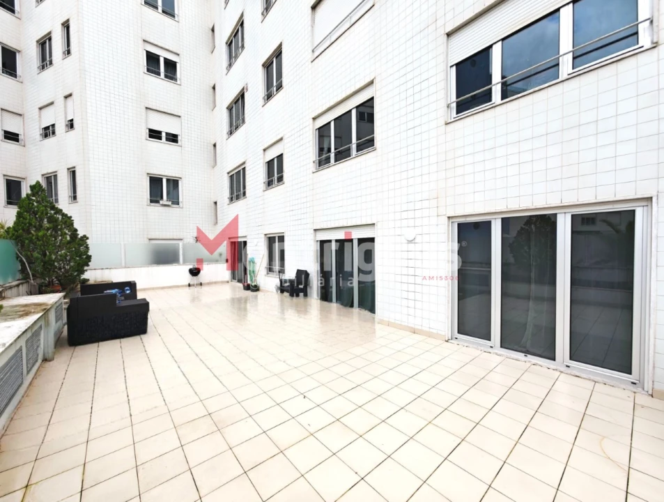 Apartamento T3 para Venda em Parque das Nações Foto 28
